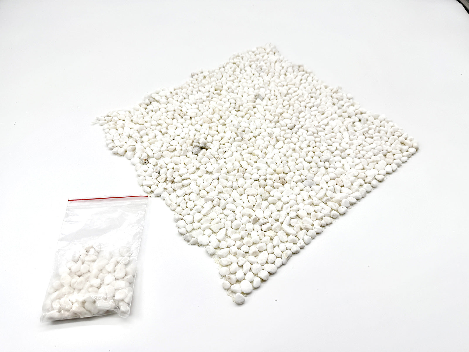 洗い出しシート 607(Dolonite) 2分 7-9mm 11枚入＋予備石/約1㎡ 1辺直線