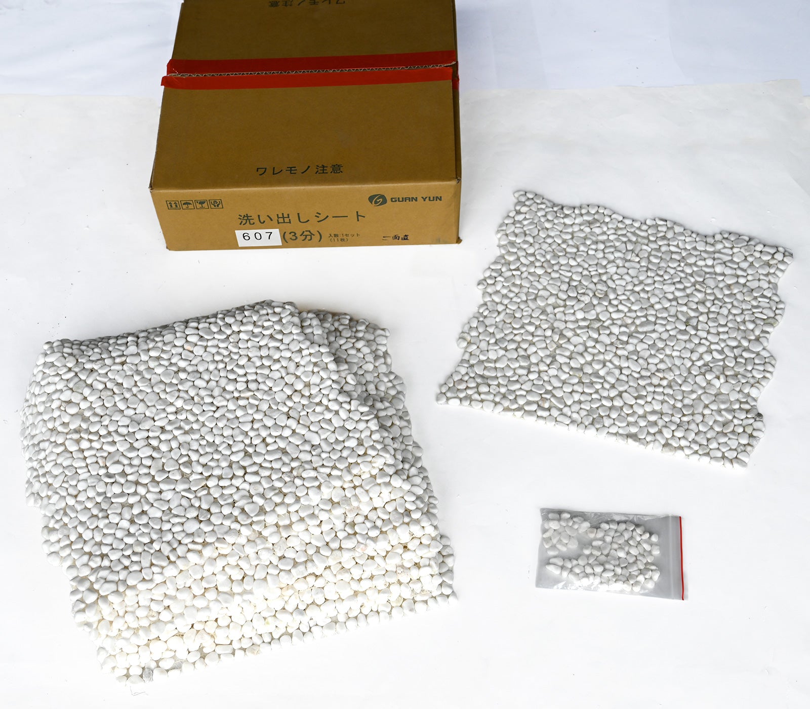 洗い出しシート 607(Dolonite) 3分 9-13mm 11枚入＋予備石/約1㎡ 1辺直線
