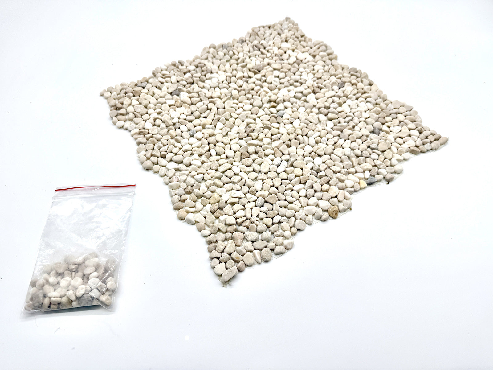 洗い出しシート 702(Beige Pebble) 2分 7-9mm 11枚入＋予備石/約1㎡ 4辺波型